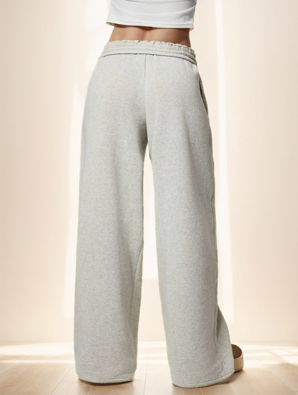 Open Leg Jogginghose