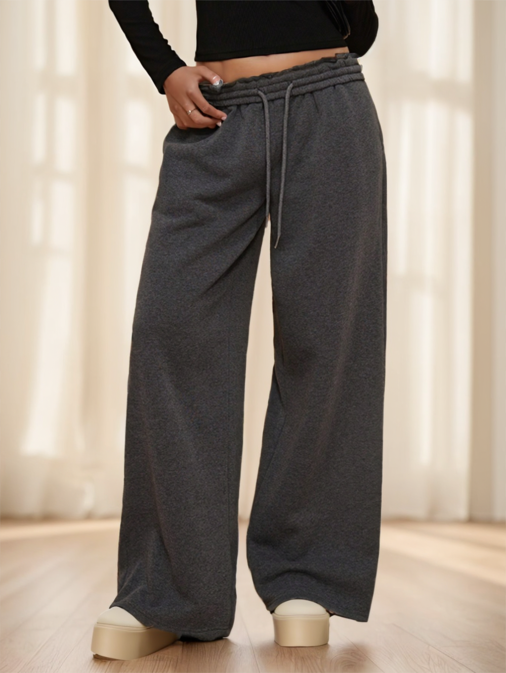 Open Leg Jogginghose