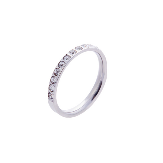 Schlichter Ring mit Glassteinen
